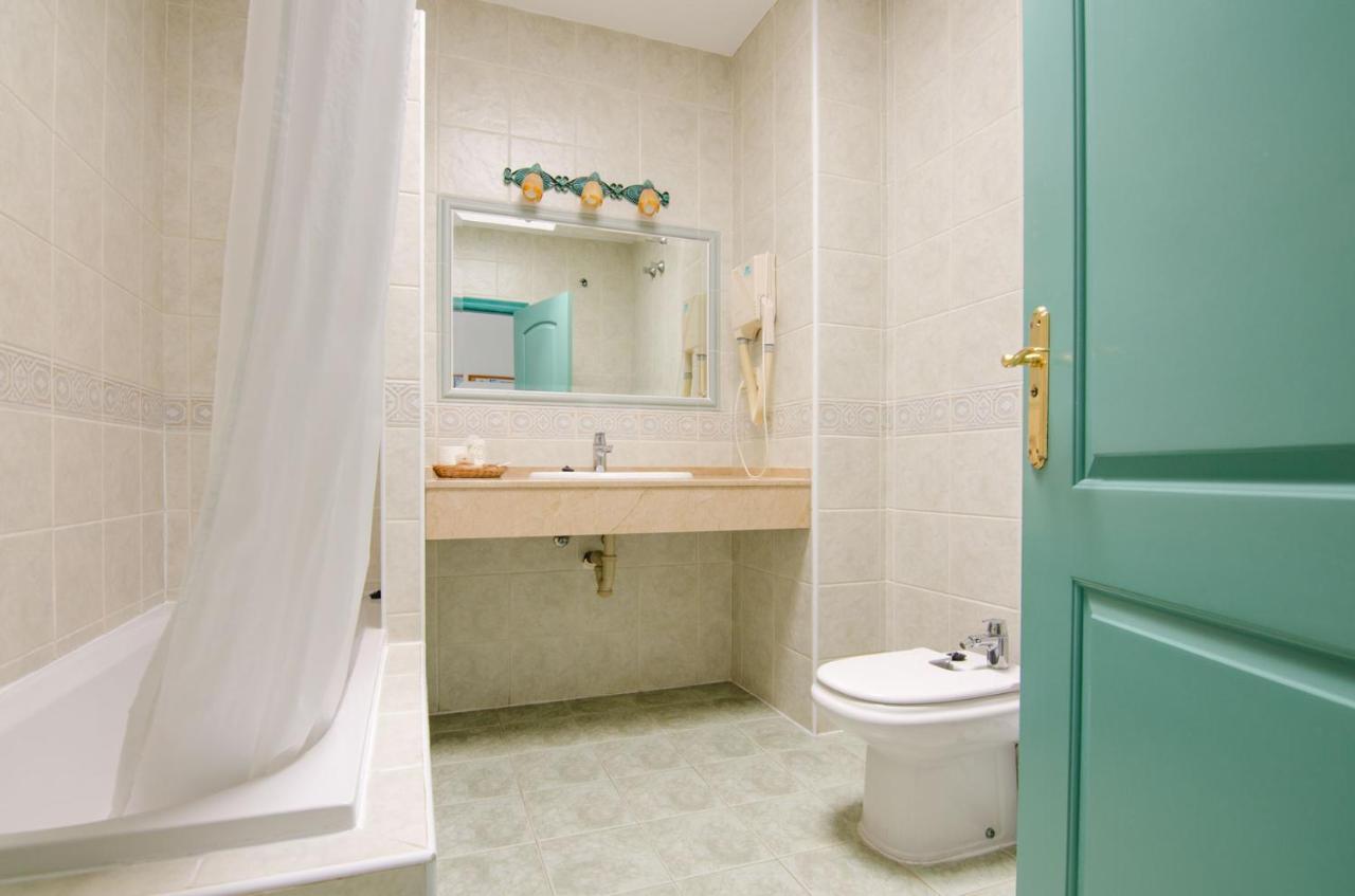 Hostal Manolo Гаруча Екстериор снимка