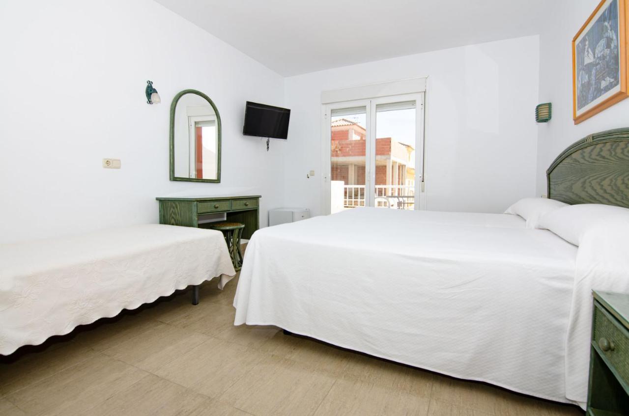 Hostal Manolo Гаруча Екстериор снимка